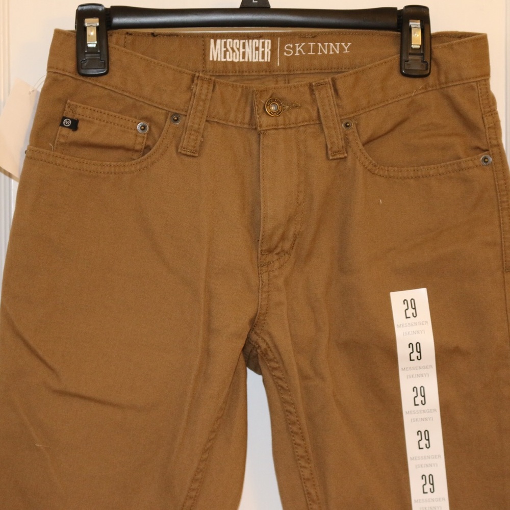NWT Men’s Zumiez cargo pants