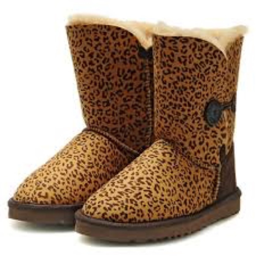 Leopard Ugg Baily Button