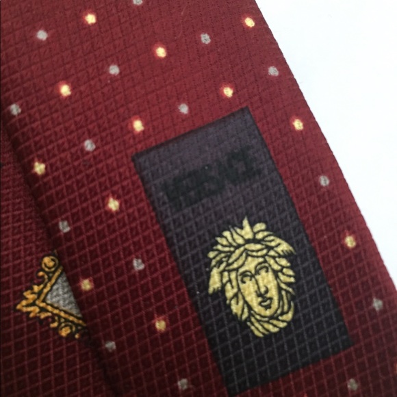 SOLD!!! Versace Medusa Silk Necktie - Picture 3 of 8