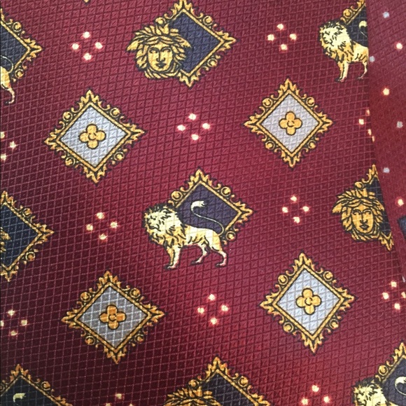 SOLD!!! Versace Medusa Silk Necktie - Picture 7 of 8