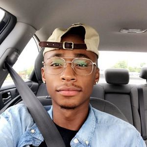 Meet your Posher, Aaron