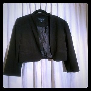 ***FOREVER 21 BLACK SHORT BLAZER***