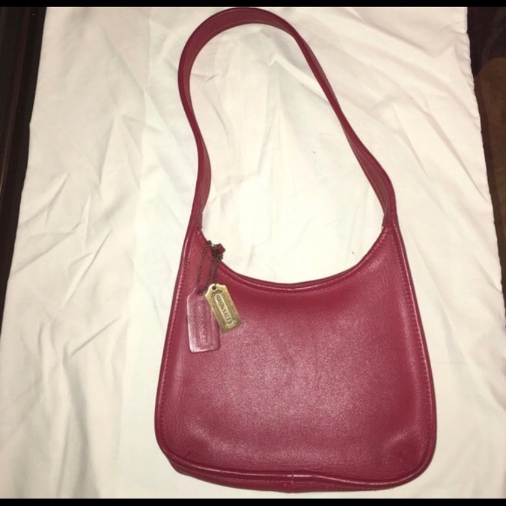 Red vintage Coach bag! Great condition!