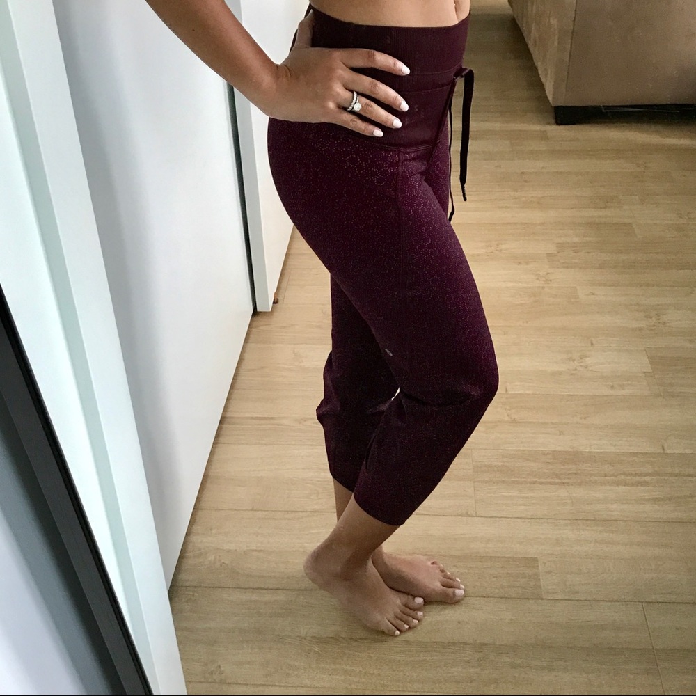 NWOT Lululemon Jogger Capri Pants