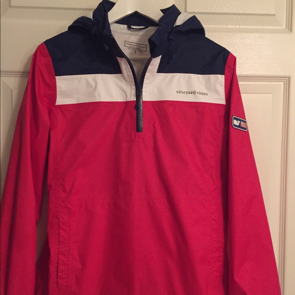 Women’s Vineyard Vines Raincoat