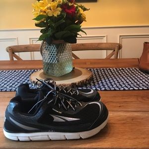 Altra intuition 3.5 running sneakers