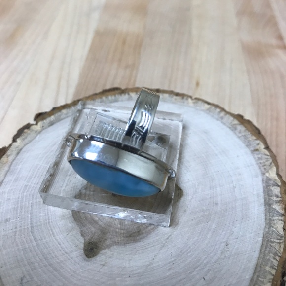 Ring - Picture 5 of 8