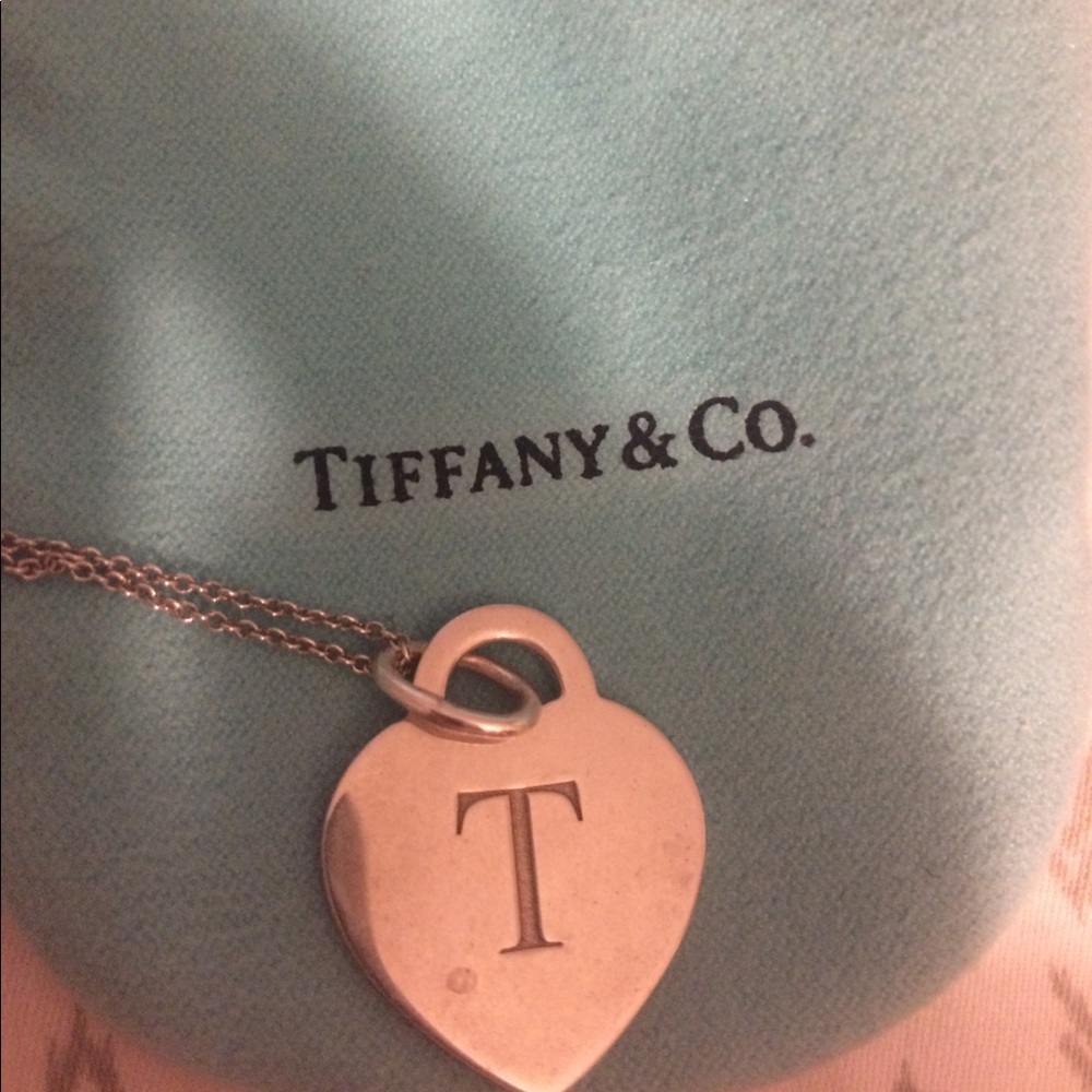 Initial T on heart necklace Tiffany & Co.