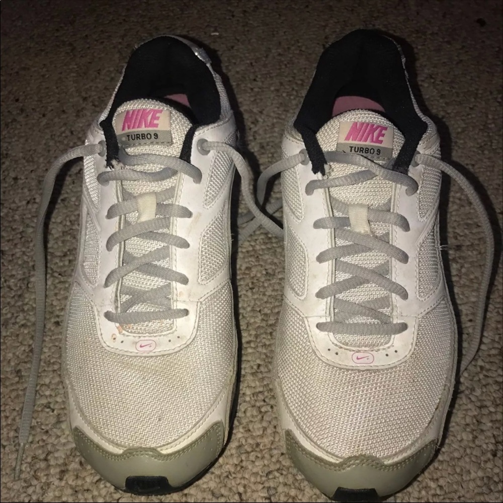 Nike Shocks