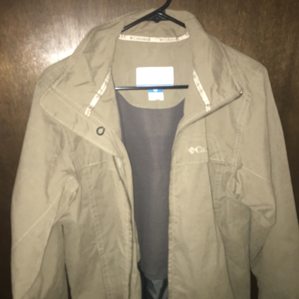 Tan Columbia Jacket Sized M