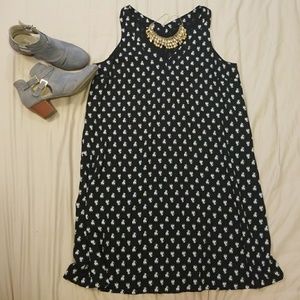 Floral patterned black shift dress