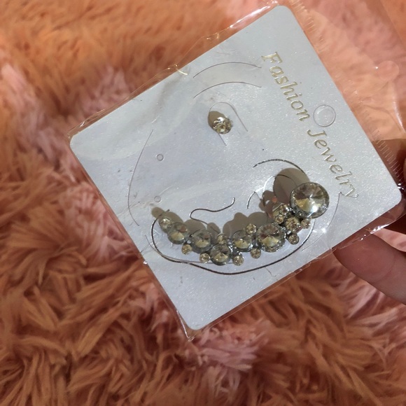 Ear cuff set - Picture 2 of 3