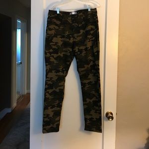 No boundaries camo jeggings