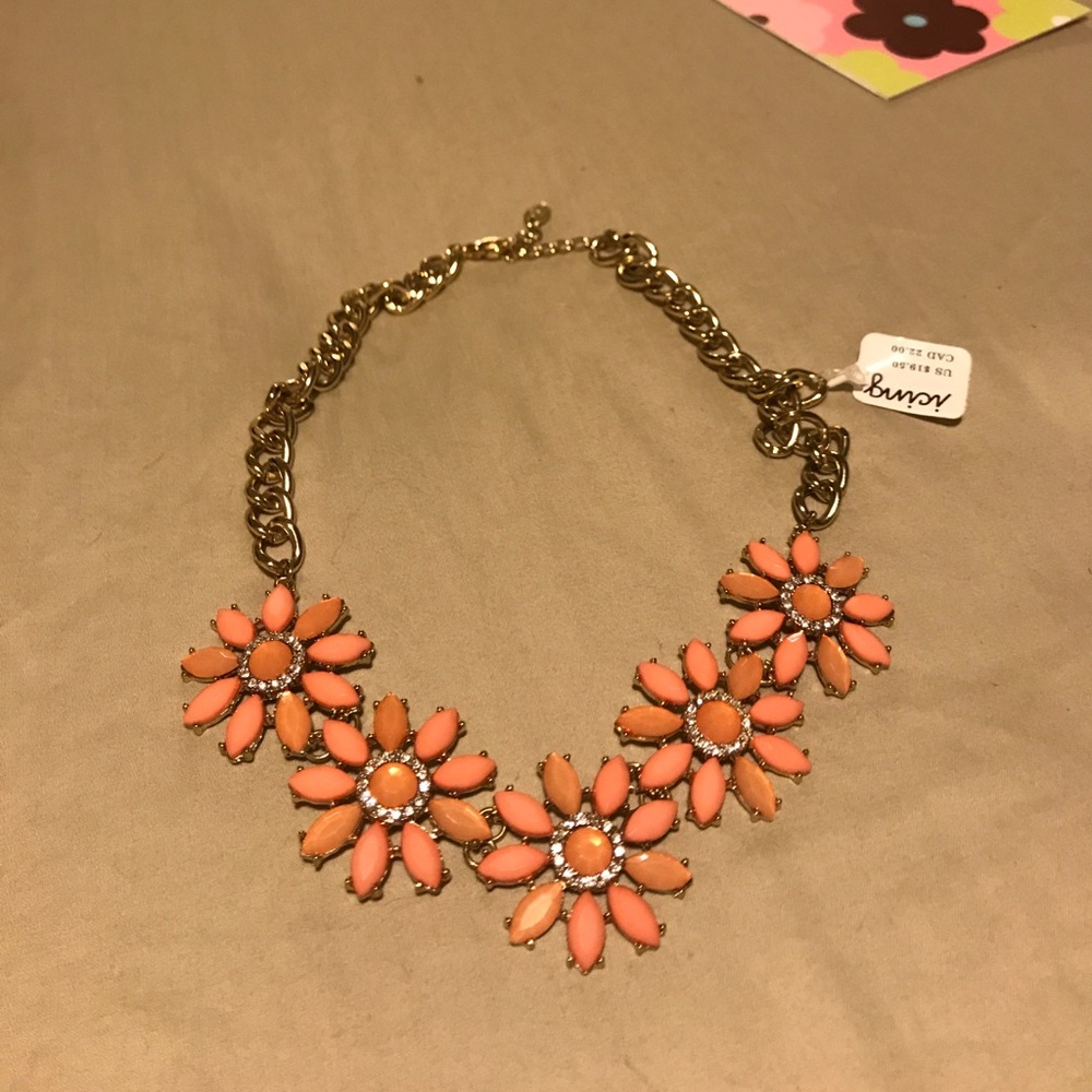 Necklace bundle - Picture 5 of 7