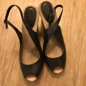 EUC Ann Taylor Loft sling back sandals