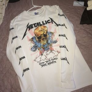 Metallica long sleeve shirt