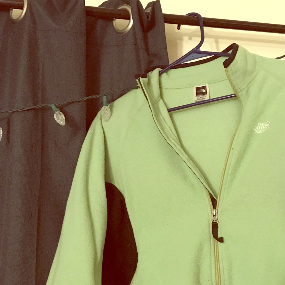 You’ll love this North Face Fleece! (NWOT)