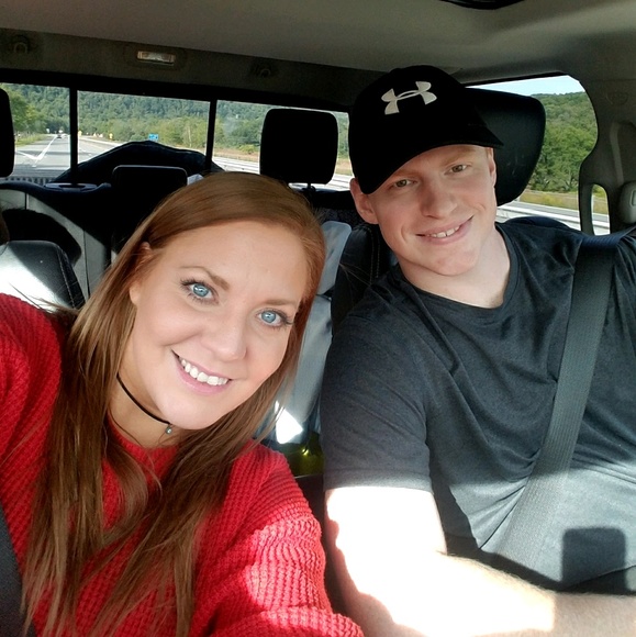 Meet your Posher, Kelsey - Picture 1 of 1