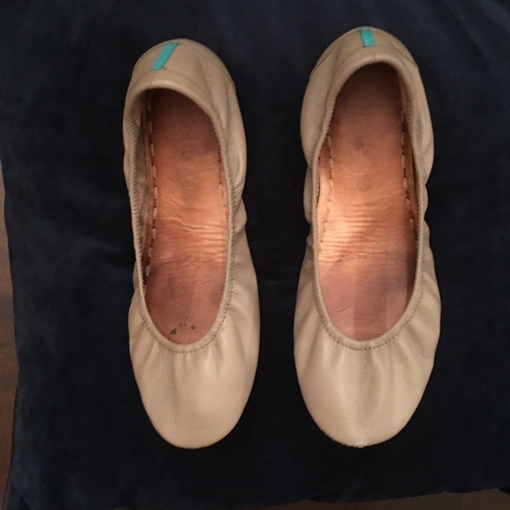 Taupe Tieks