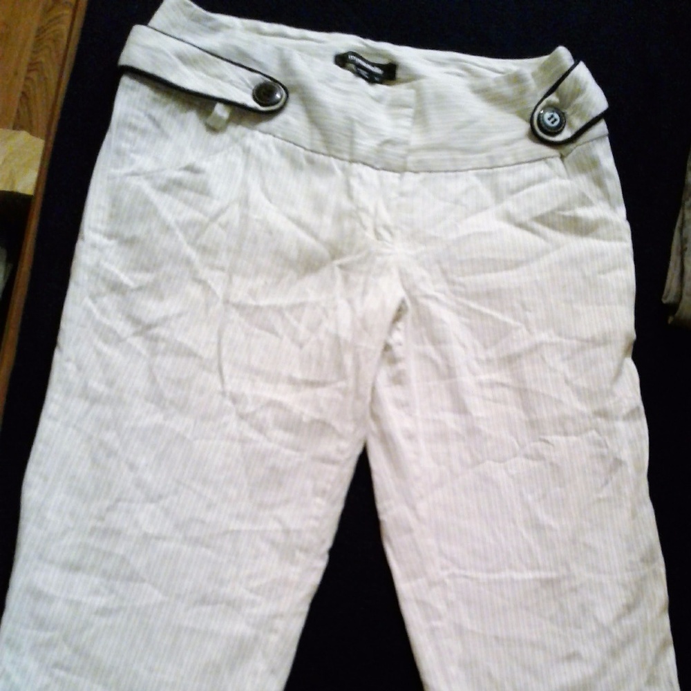 JRs Capris White/Blue Pinstripe Sz 1