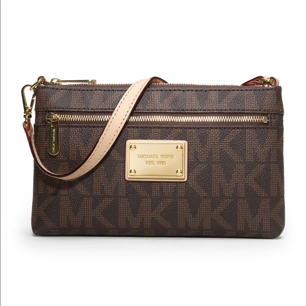 MICHAEL KORS Jet Set Wristlet
