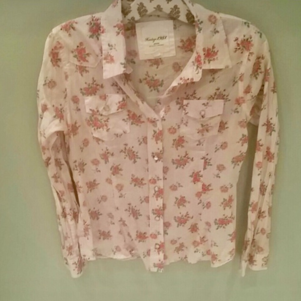 Long Sleeve Floral Light Pink Button Down Shirt