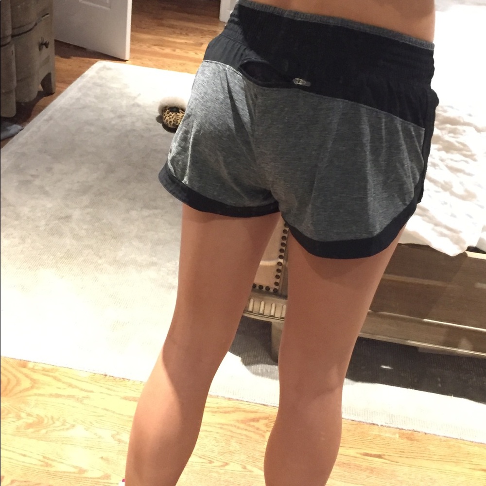 Gap athletic shorts with back pocket