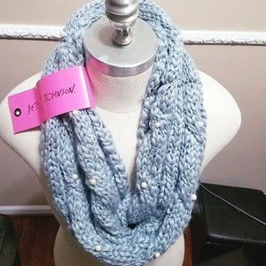 Betsey Johnson Grey Pearl Power Snood