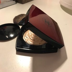 CHANEL HIGHLIGHTER LIMITED EDITION