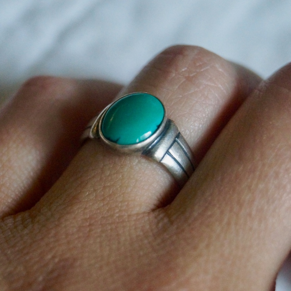 Silver Ring (sz 6.5/7)