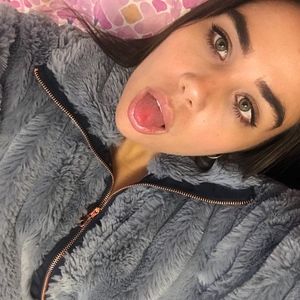 Meet your Posher, Francesca