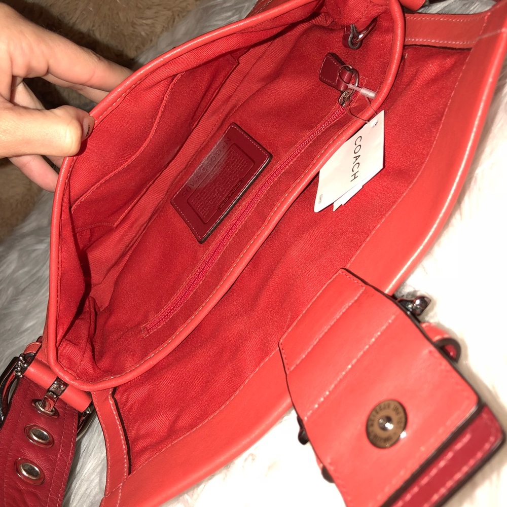 Coach Bag - Picture 4 of 6