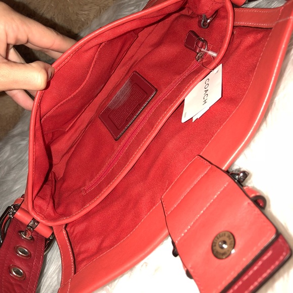 Coach Bag - Picture 4 of 6