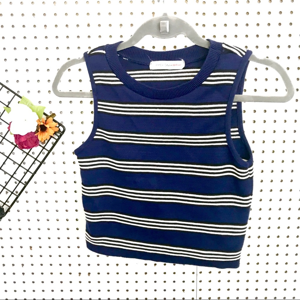 Striped cropped Sleeveless Top - Picture 1 of 4