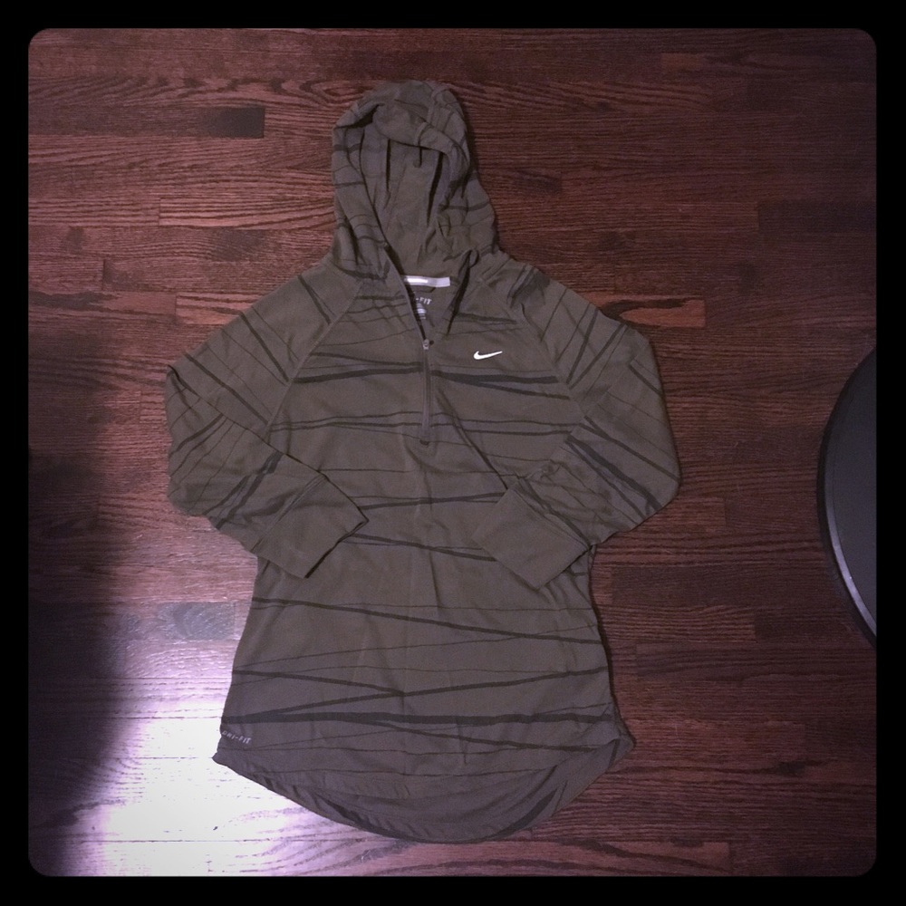 Nike dri fit running top