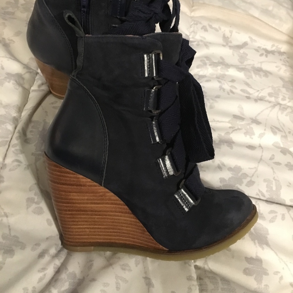Seychelles lucky penny wedge boots
