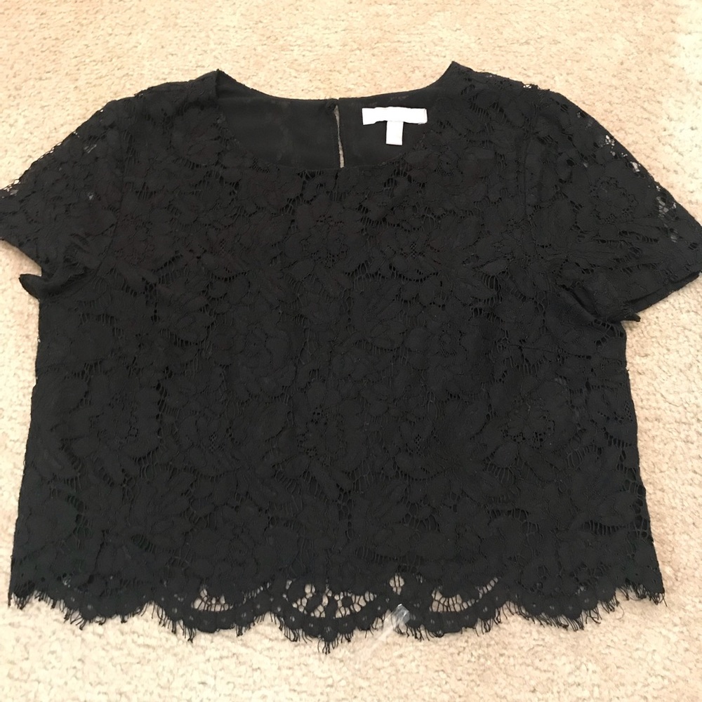 Lace crop top