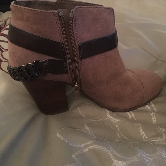 Booties - Picture 4 of 4