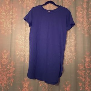 Round neck blue tunic