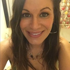 Meet your Posher, Jena