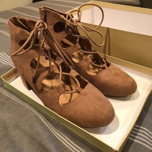 Mossimo heeled booties