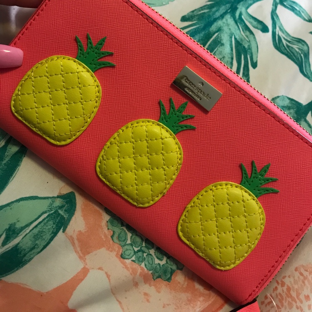 KATE SPADE PINEAPPLE WALLET BRAND NEW❤️🍍