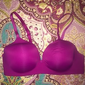 Magenta Gap Body bra 38C EUC
