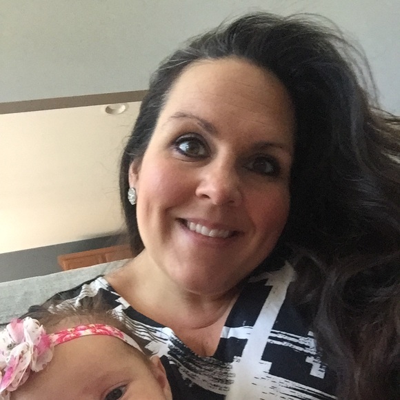 Meet your Posher, Erika - Picture 1 of 1