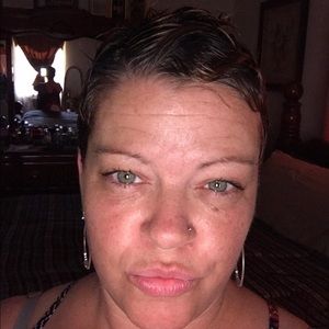 Meet your Posher, Helen