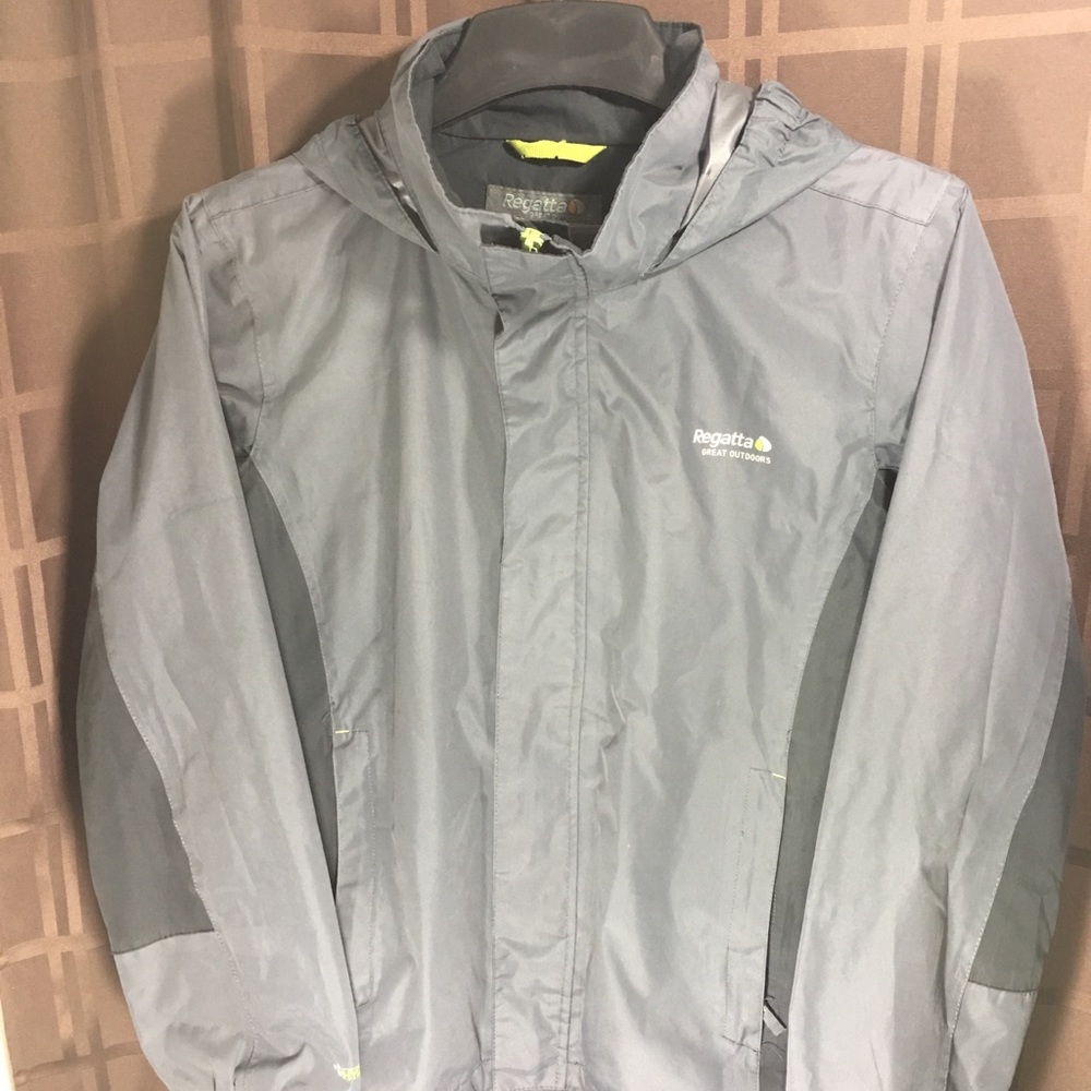 Mens Regatta Jacket Size 32 Gray Hooded Waterproof