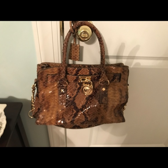 Michael Kors Handbags - Mk bag