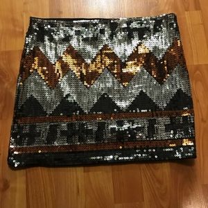 Sequenced mini skirt