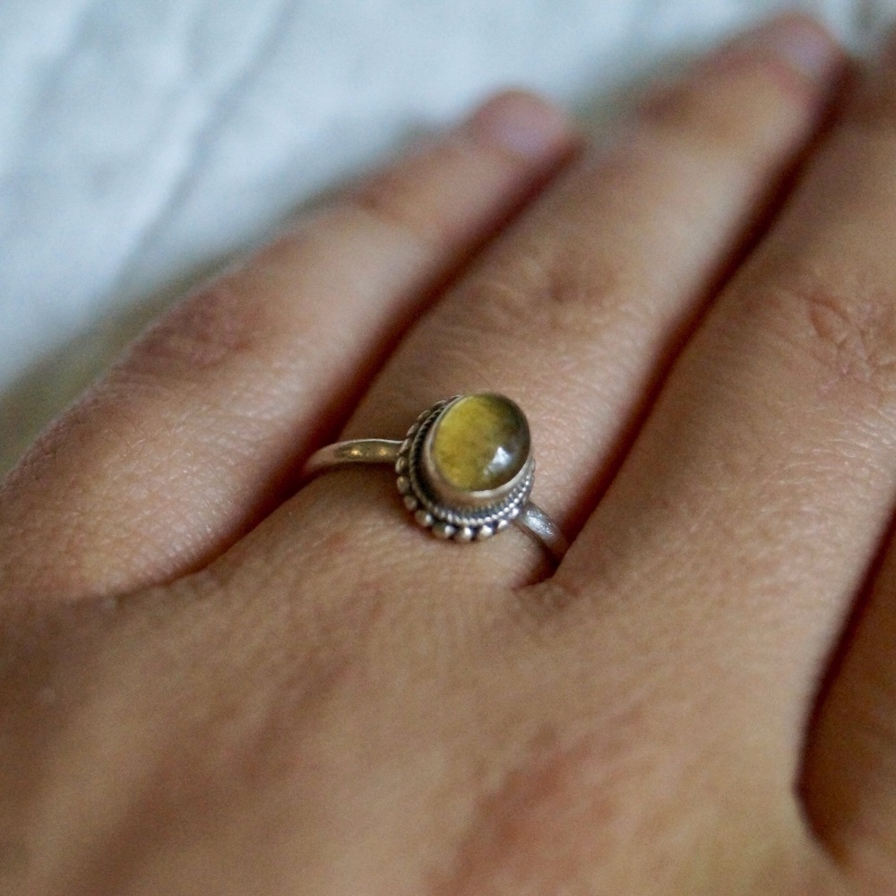 Silver Ring (sz 6.5/7)