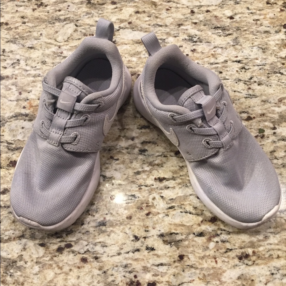 Nike Roshe Toddler Sneaker Grey- Size 10